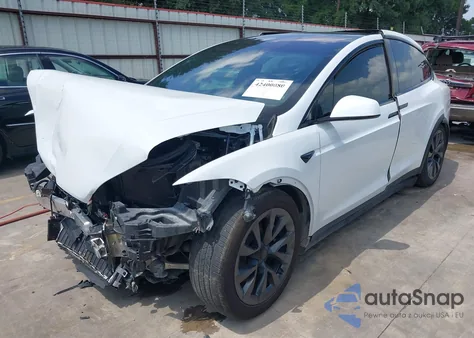 2023 Tesla Model X Dual Motor All-Wheel Drive/Standard Range from USA, damaged, VIN 7SAXCBE57PF421329